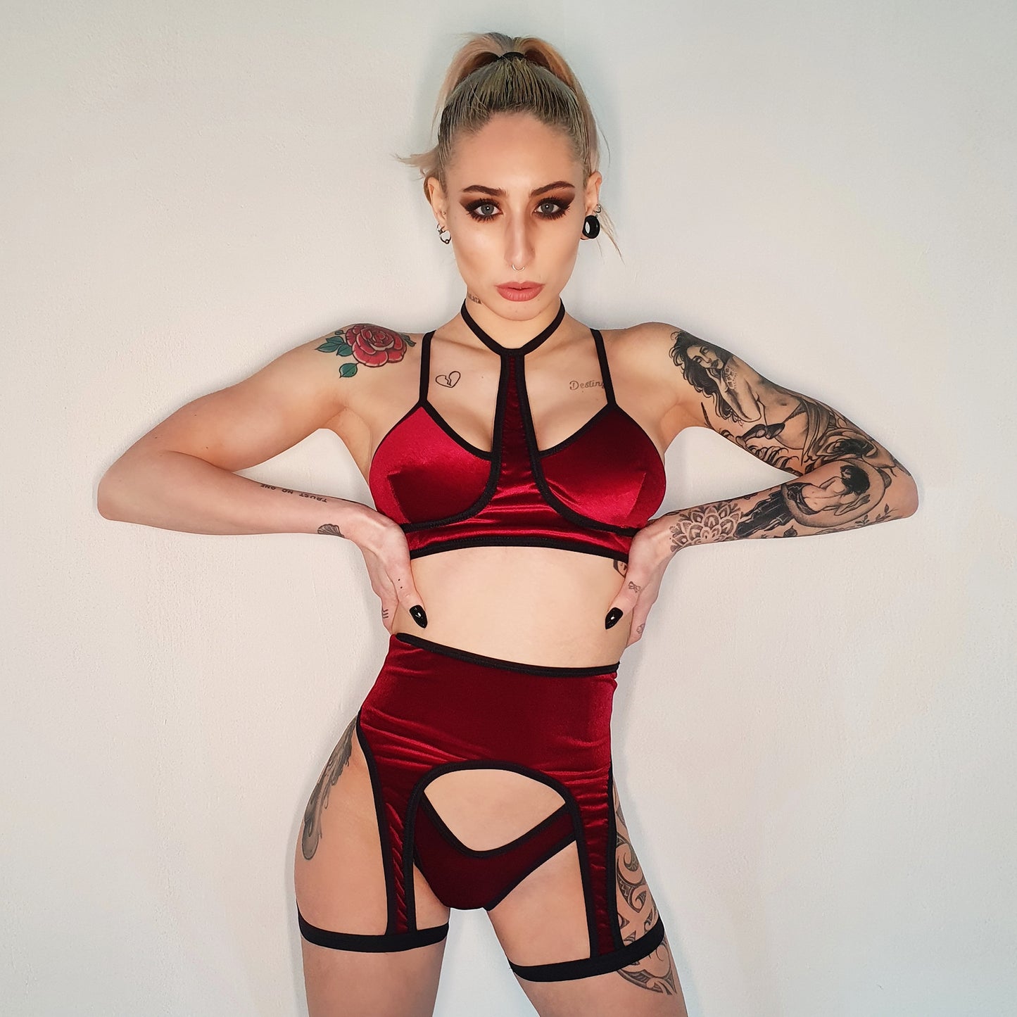 Flamenca Garter Belt