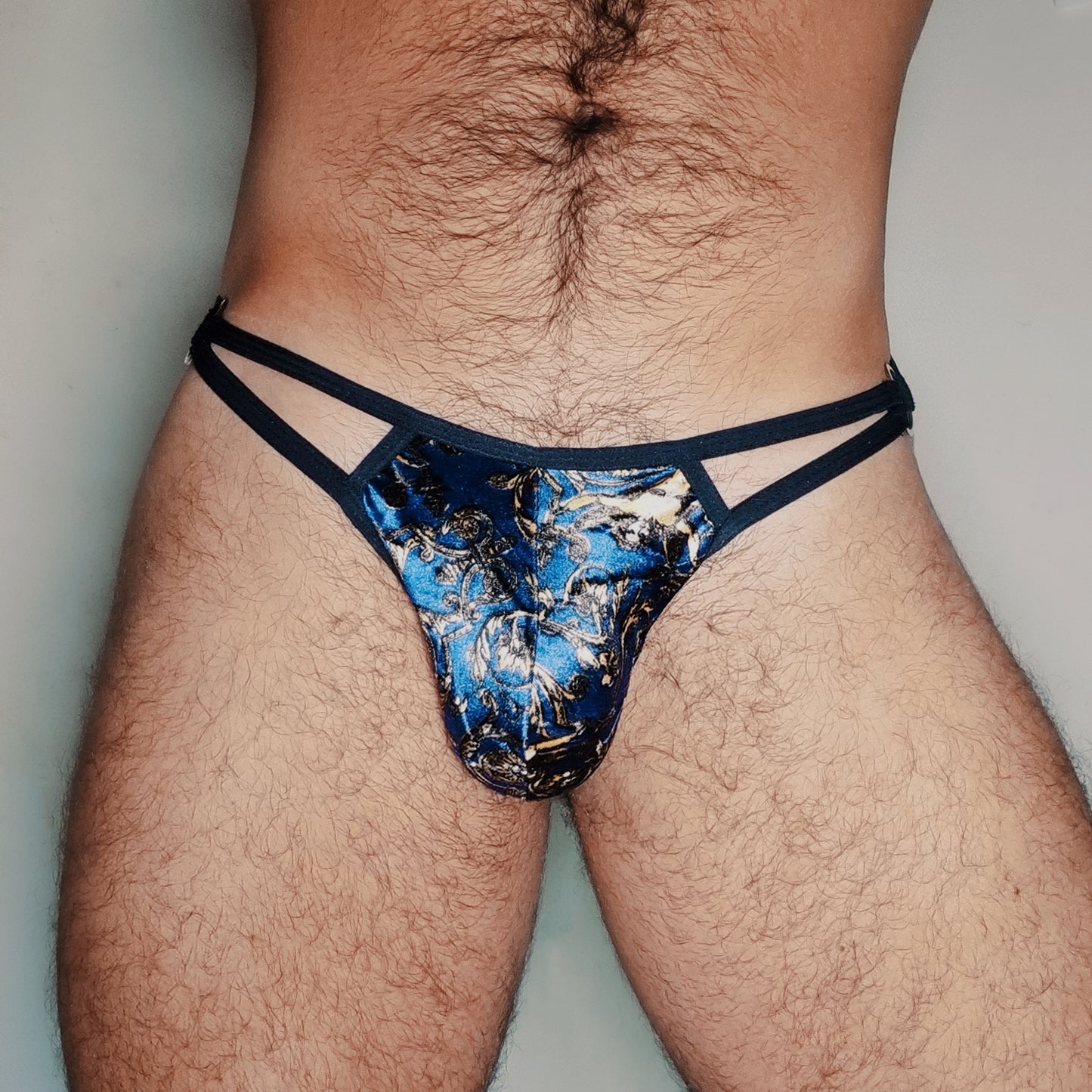 Horus Thong